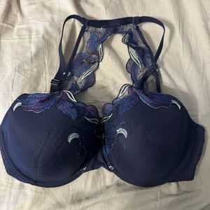 Soma blue underwire lace bra. size 36DD.